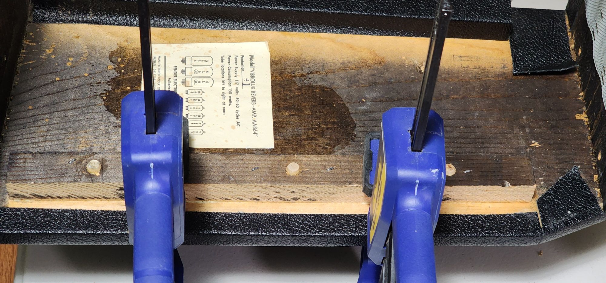 1964 vibrolux batten repair.jpg